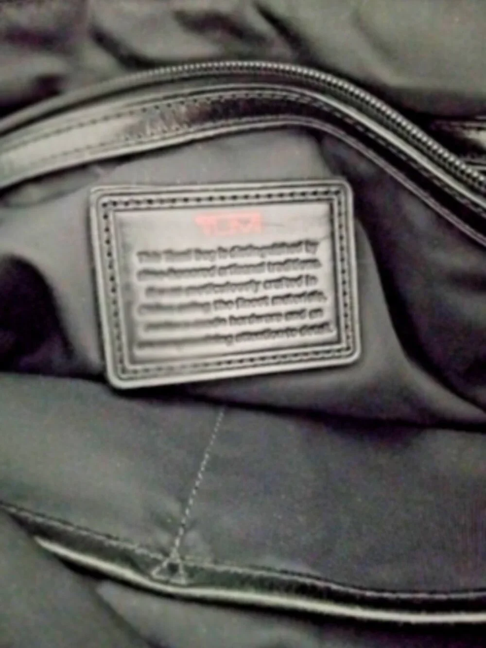 TUMI Townhouse Wilton Messenger Bag 24270D Black Leather Ballistic Nylon